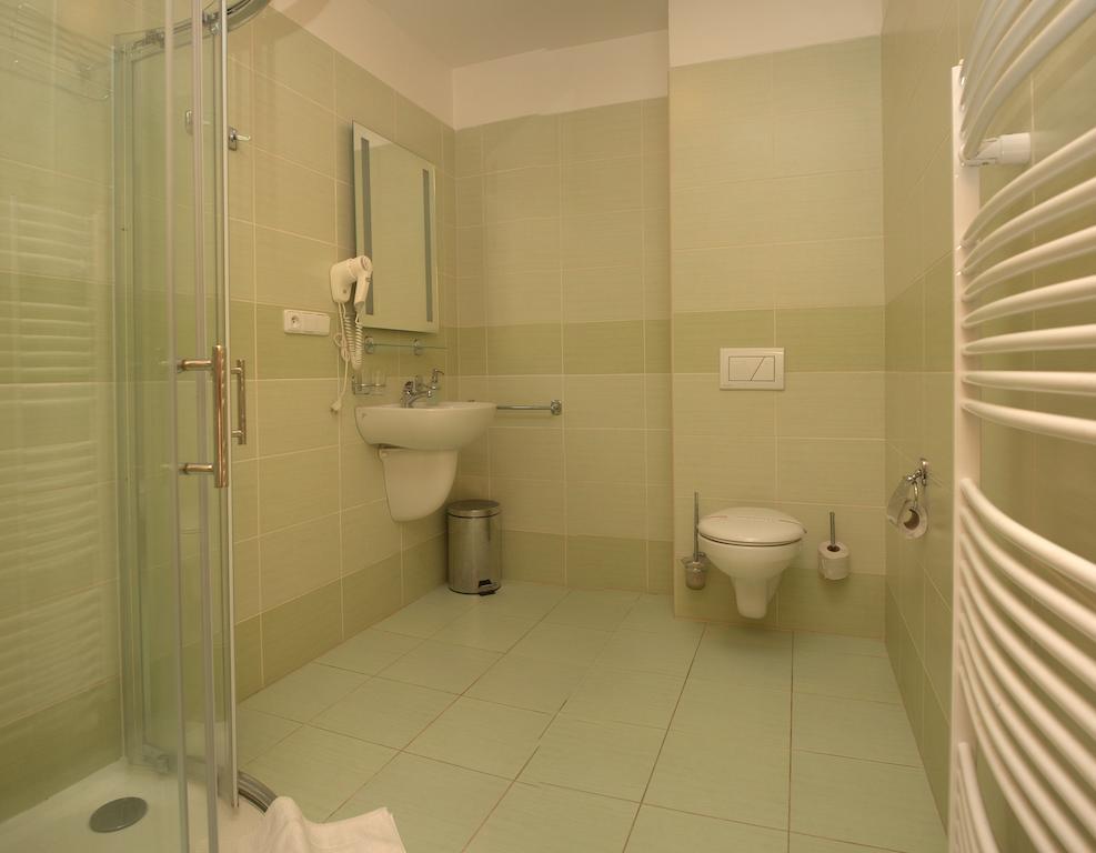 Wellness Hotel Harrachovka Esterno foto